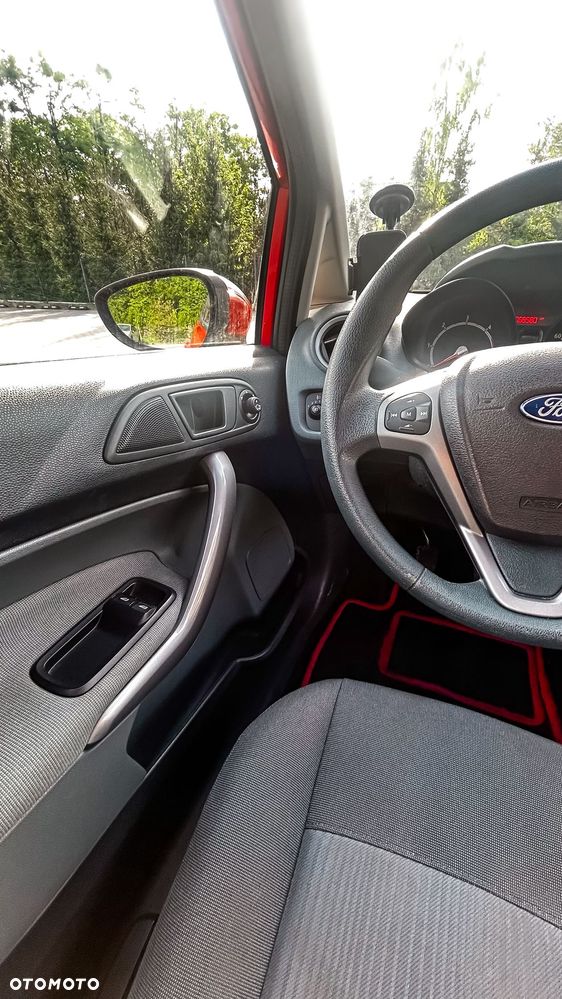 Ford Fiesta - 22