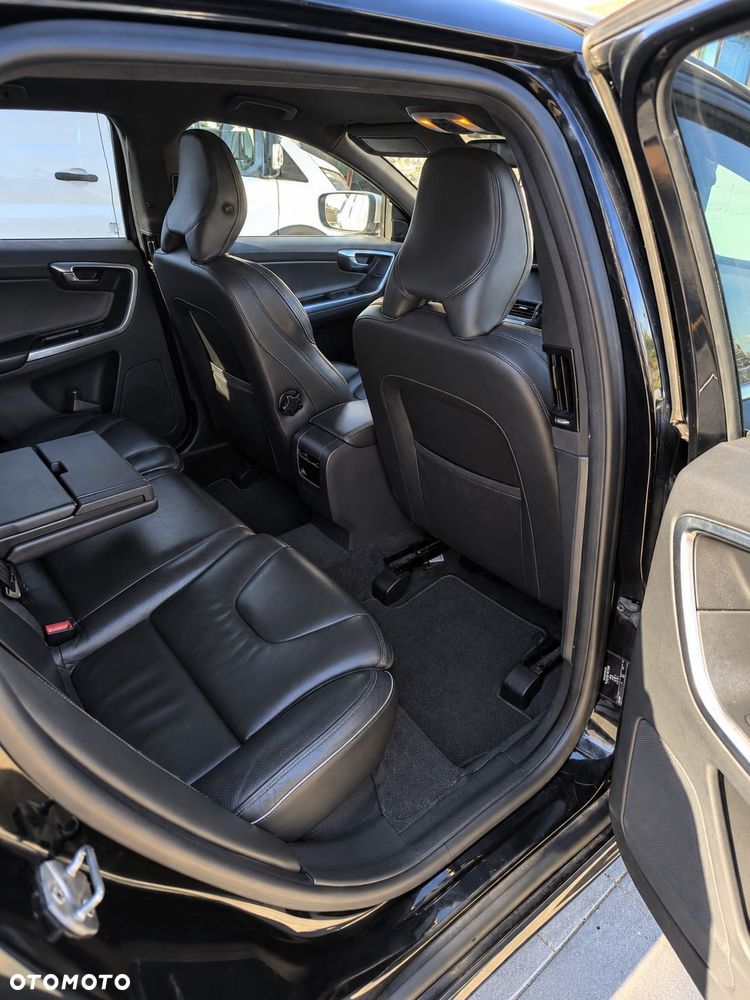 Volvo XC 60 - 8