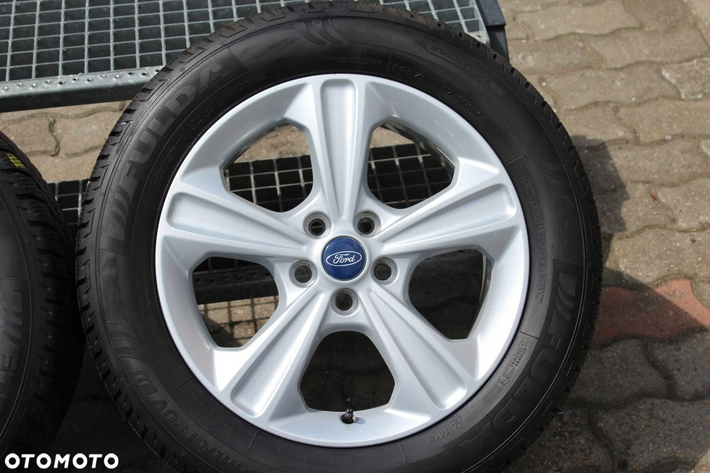 ORYG FORD KUGA MK2 17cali 5x108 ET52,5 7,5J S-MAX TPMS - 4