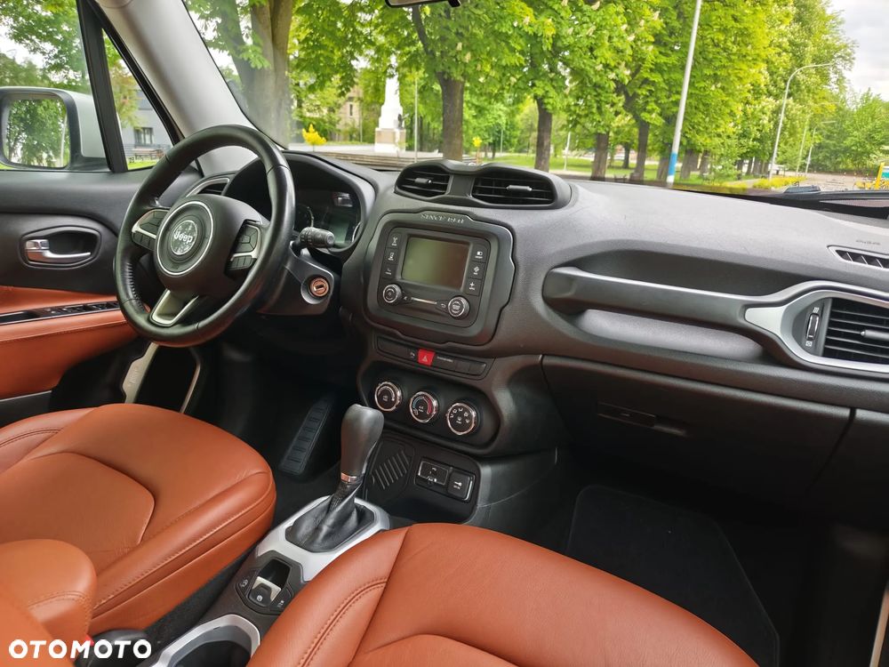 Jeep Renegade 1.4 MultiAir DSG Longitude - 24
