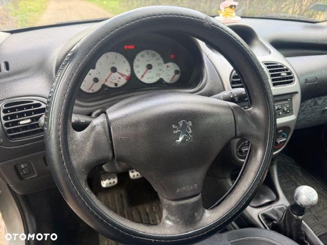Peugeot 206 - 11