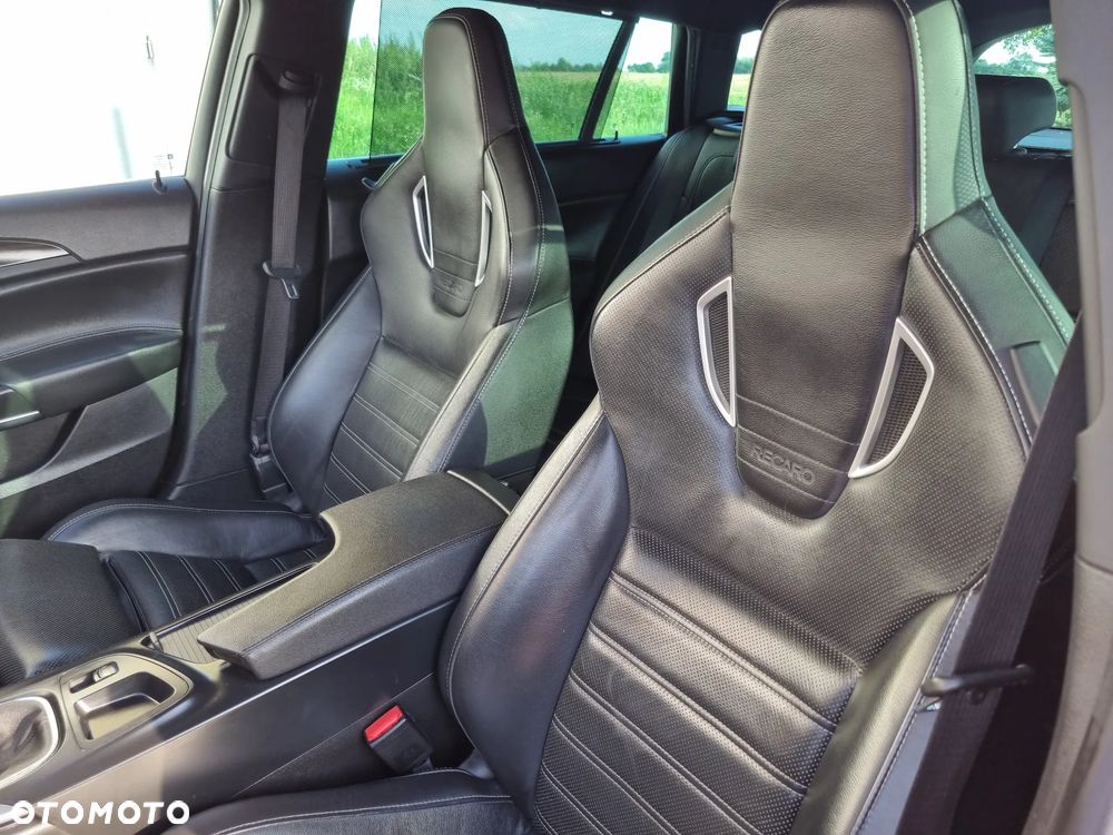 Opel Insignia - 19