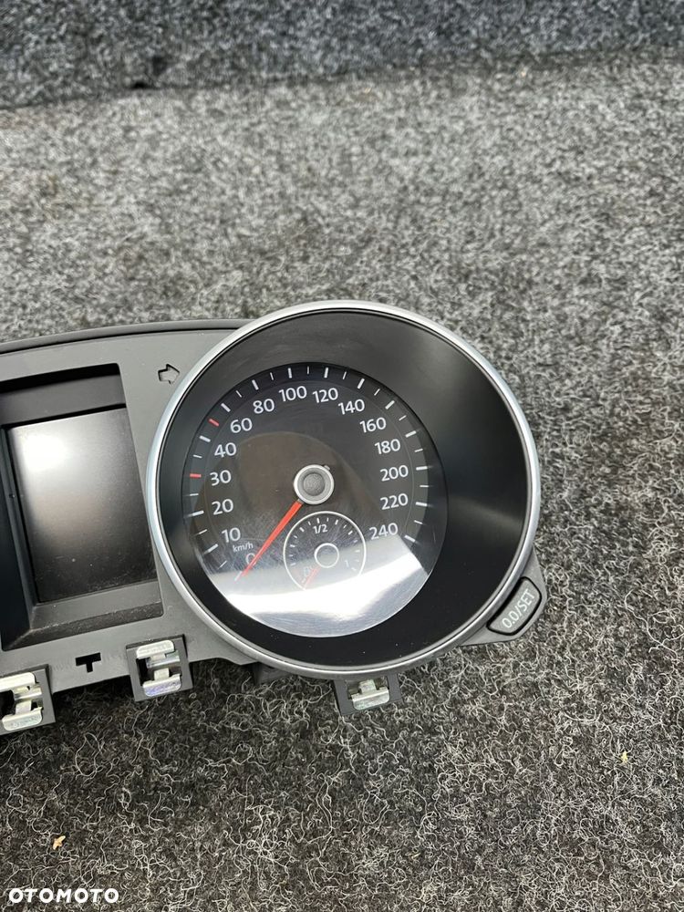 vw golf VI 1.6 TDI licznik zegary 5K0920872A - 4