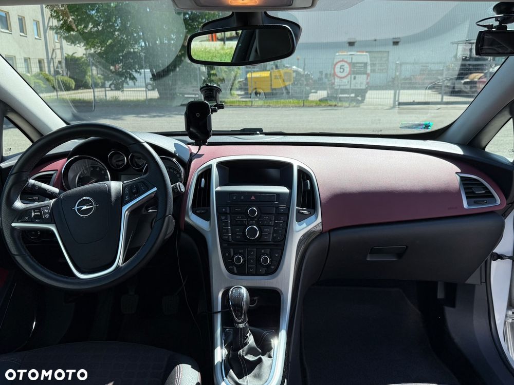 Opel Astra 1.4 Turbo ecoFLEX Start/Stop - 11