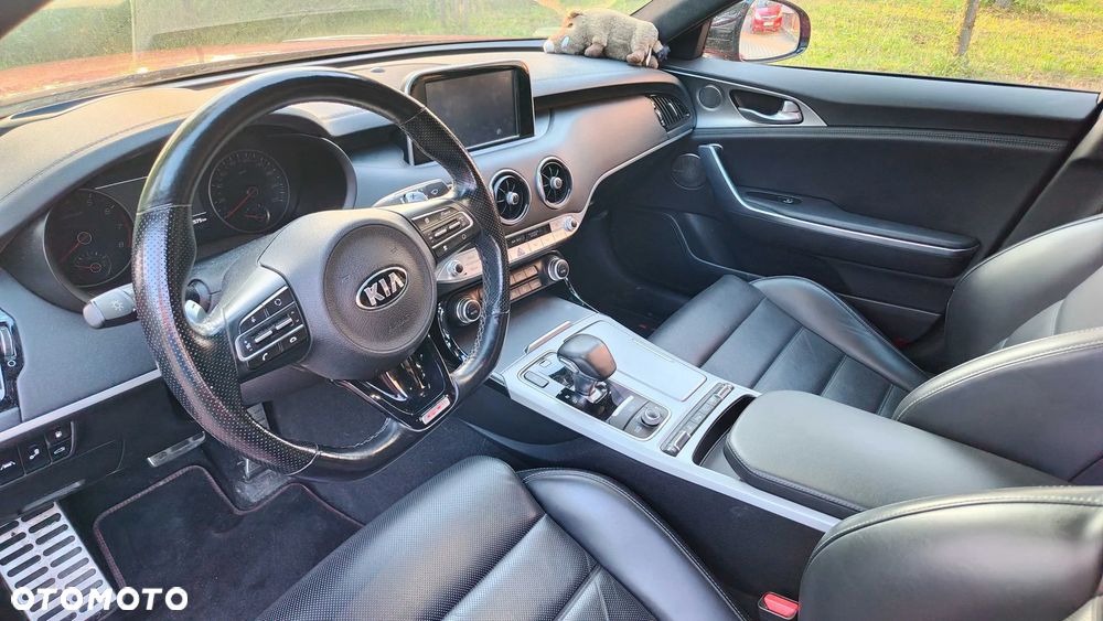 Kia Stinger - 6