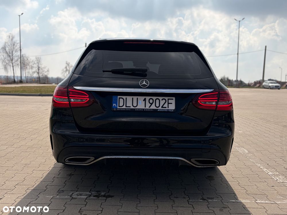 Mercedes-Benz Klasa C 300 d 4Matic 9G-TRONIC AMG Line - 3