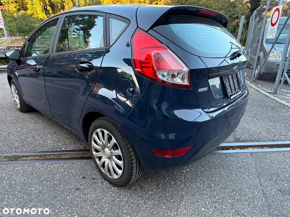 Ford Fiesta - 8