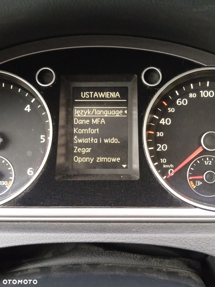 Volkswagen Passat 2.0 TDI BlueMotion Technology Comfortline - 22