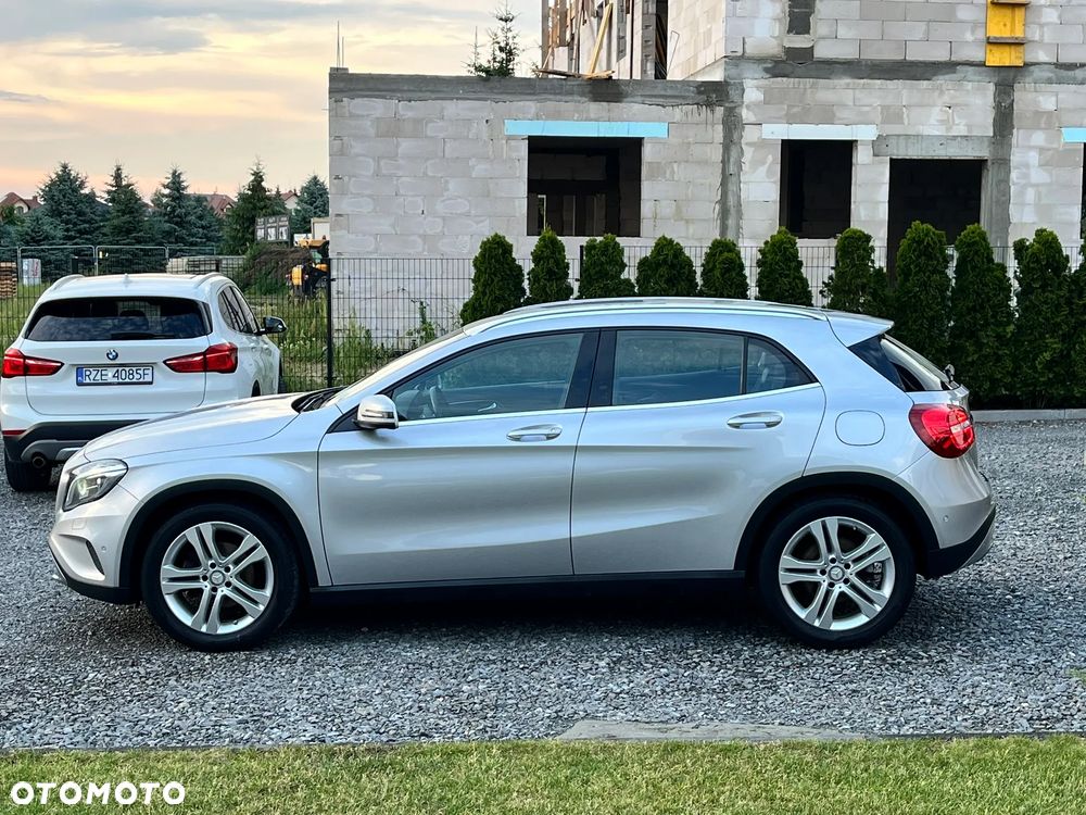 Mercedes-Benz GLA 180 - 27