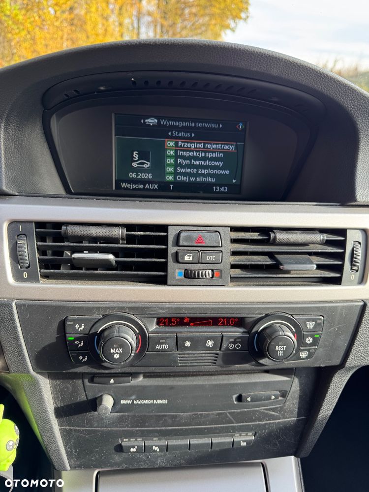 BMW Seria 3 320i - 14