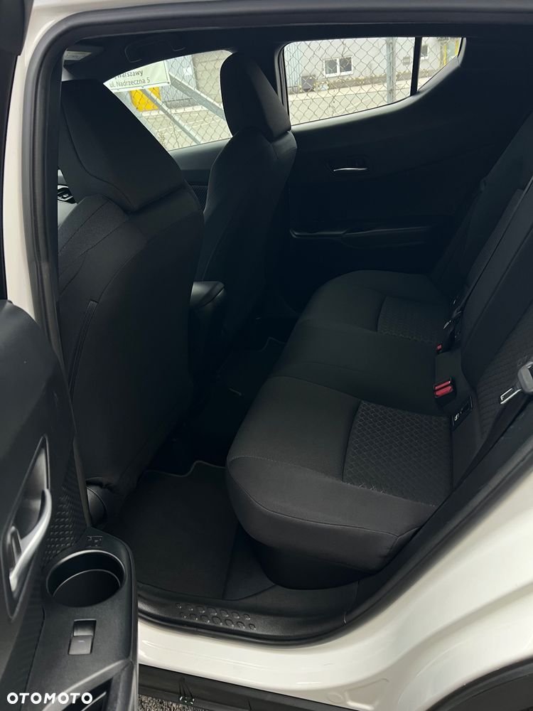 Toyota C-HR - 12