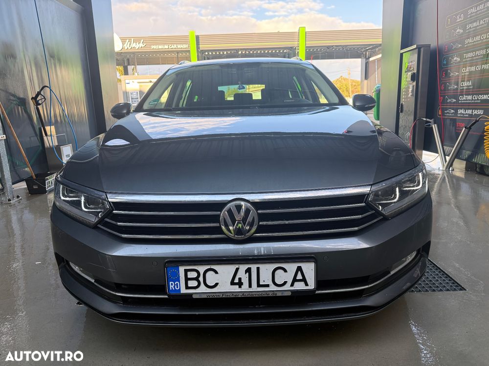 Volkswagen Passat 2.0 TDI DSG Comfortline - 4