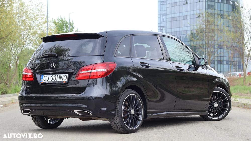 Mercedes-Benz B 200 d 4Matic 7G-DCT AMG Line - 4