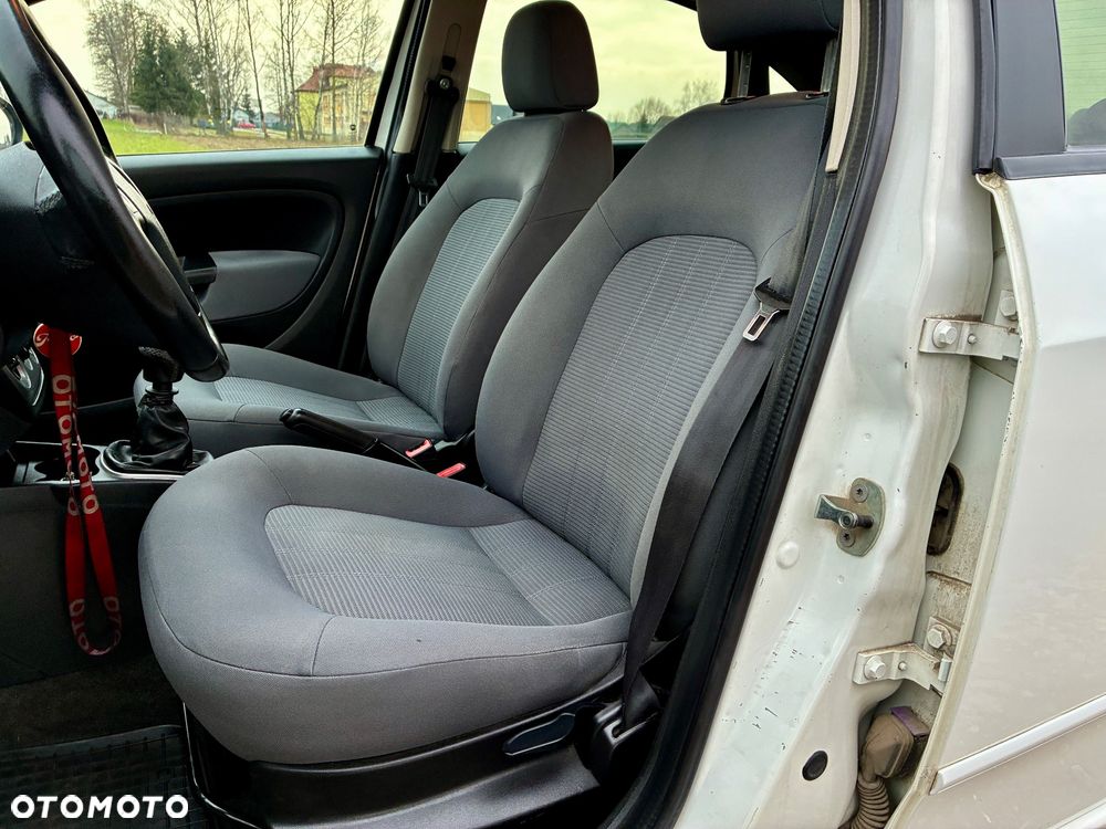 Fiat Linea 1.4 Dynamic Euro5 - 19