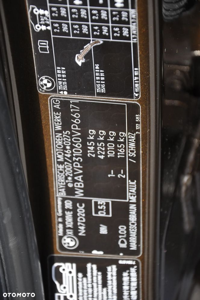 BMW X1 xDrive20d - 13