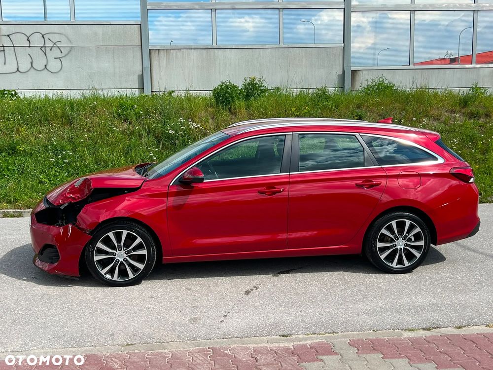 Hyundai i30 1.4 T-GDI DCT Premium - 4