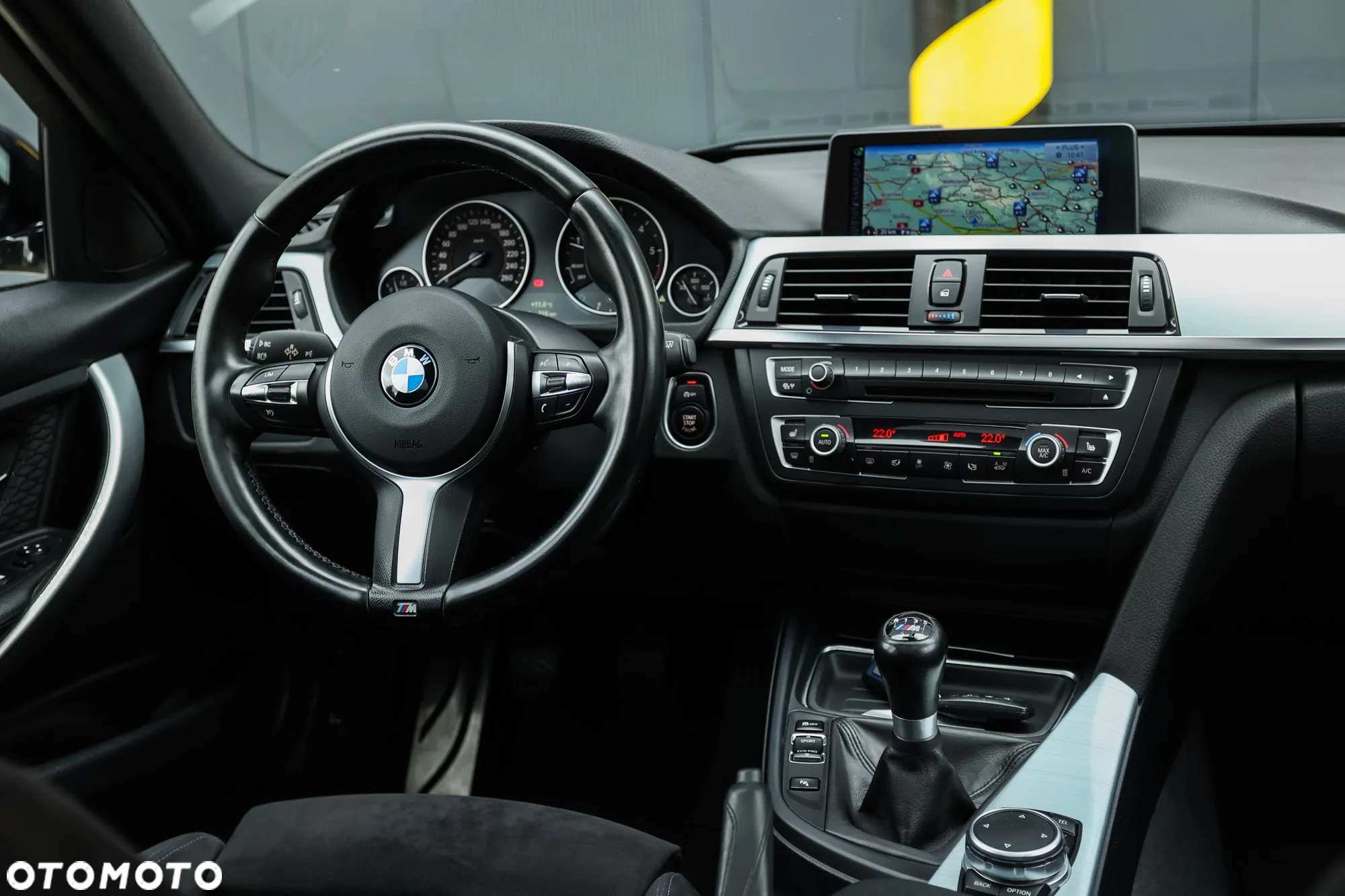 BMW Seria 3 320d Touring Sport Line - 25