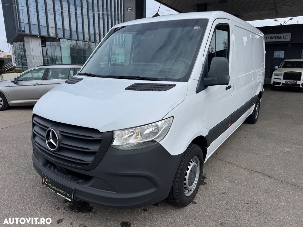 Mercedes-Benz Sprinter - 1