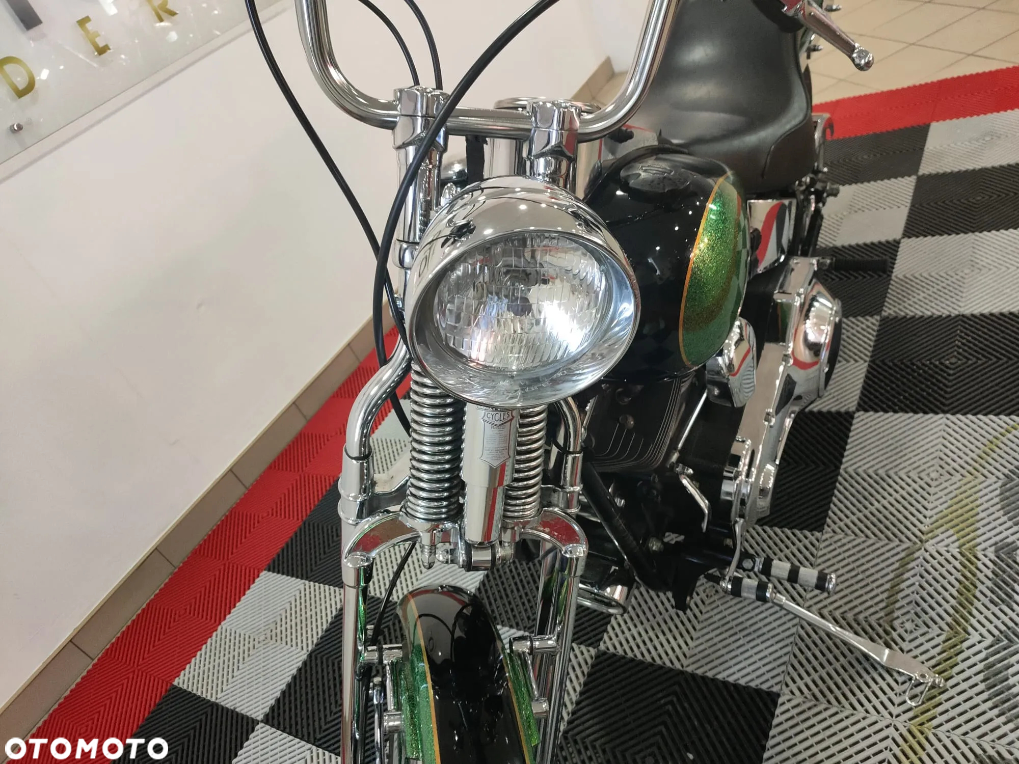 Harley-Davidson Softail Springer Classic - 23