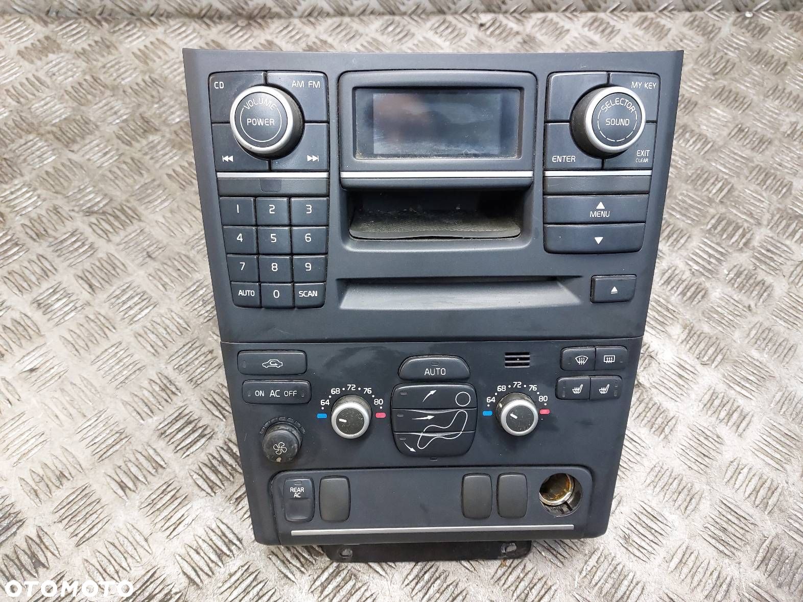 RADIO + ZMIENIARKA + PANEL NAWIEWU VOLVO XC90 I FL - 1