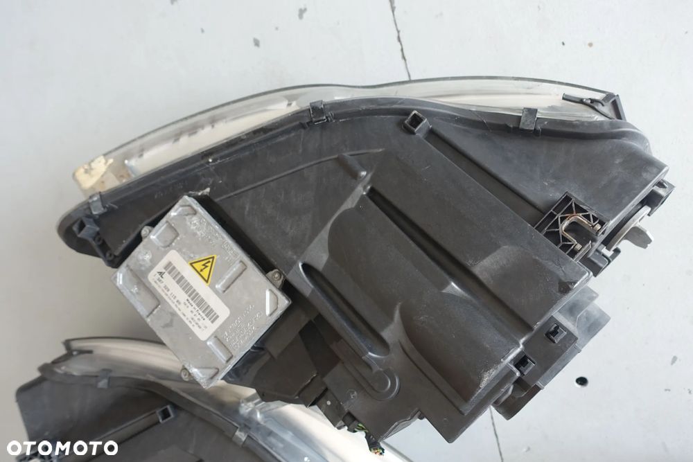 LAMPA LEWY PRAWY PRZÓD AUDI A4 B7 XENON - 9
