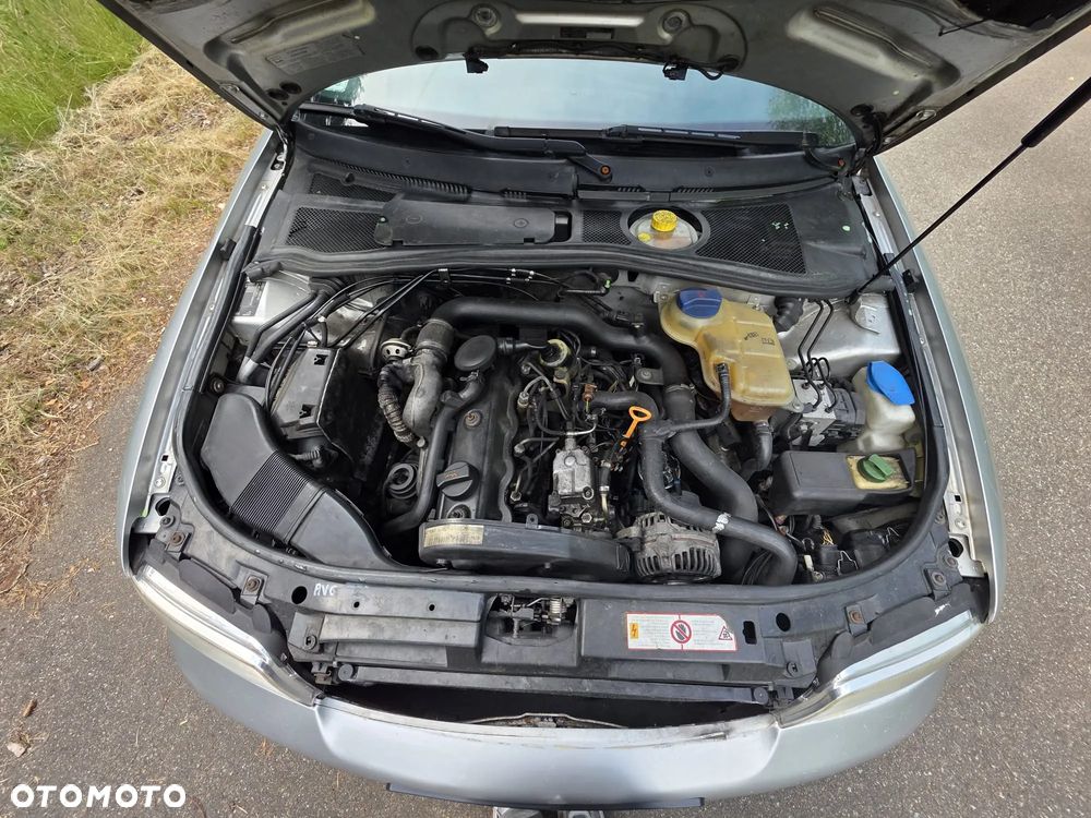 Audi A4 Limousine - 4