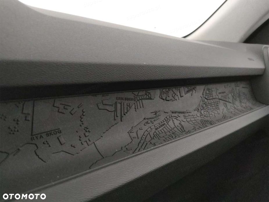 Volvo XC 40 B3 Essential - 13