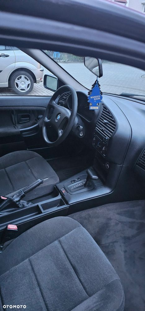 BMW Seria 3 - 17