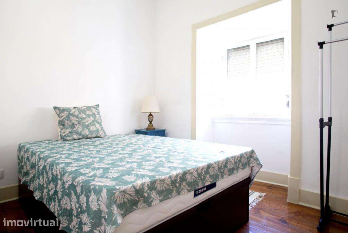 Apartamento com 3 quartos - localizado em Intendente Lisbon - Grande imagem: 2/13