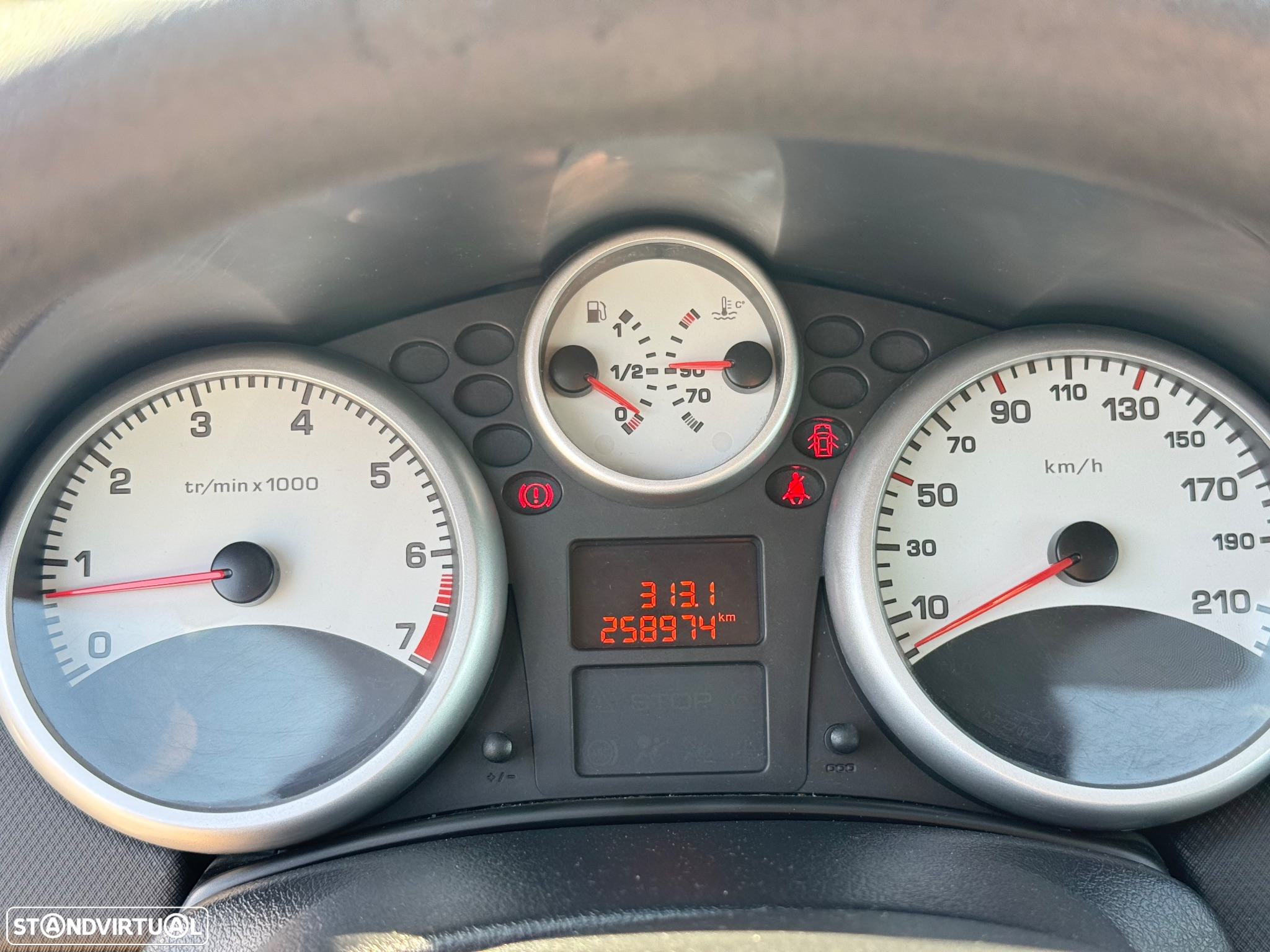 Peugeot 207 1.4 16V Active - 10