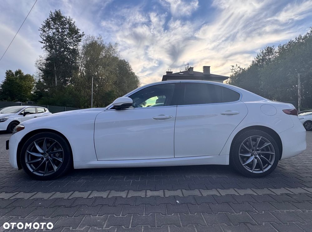Alfa Romeo Giulia 2.0 Turbo TI Q4 - 8