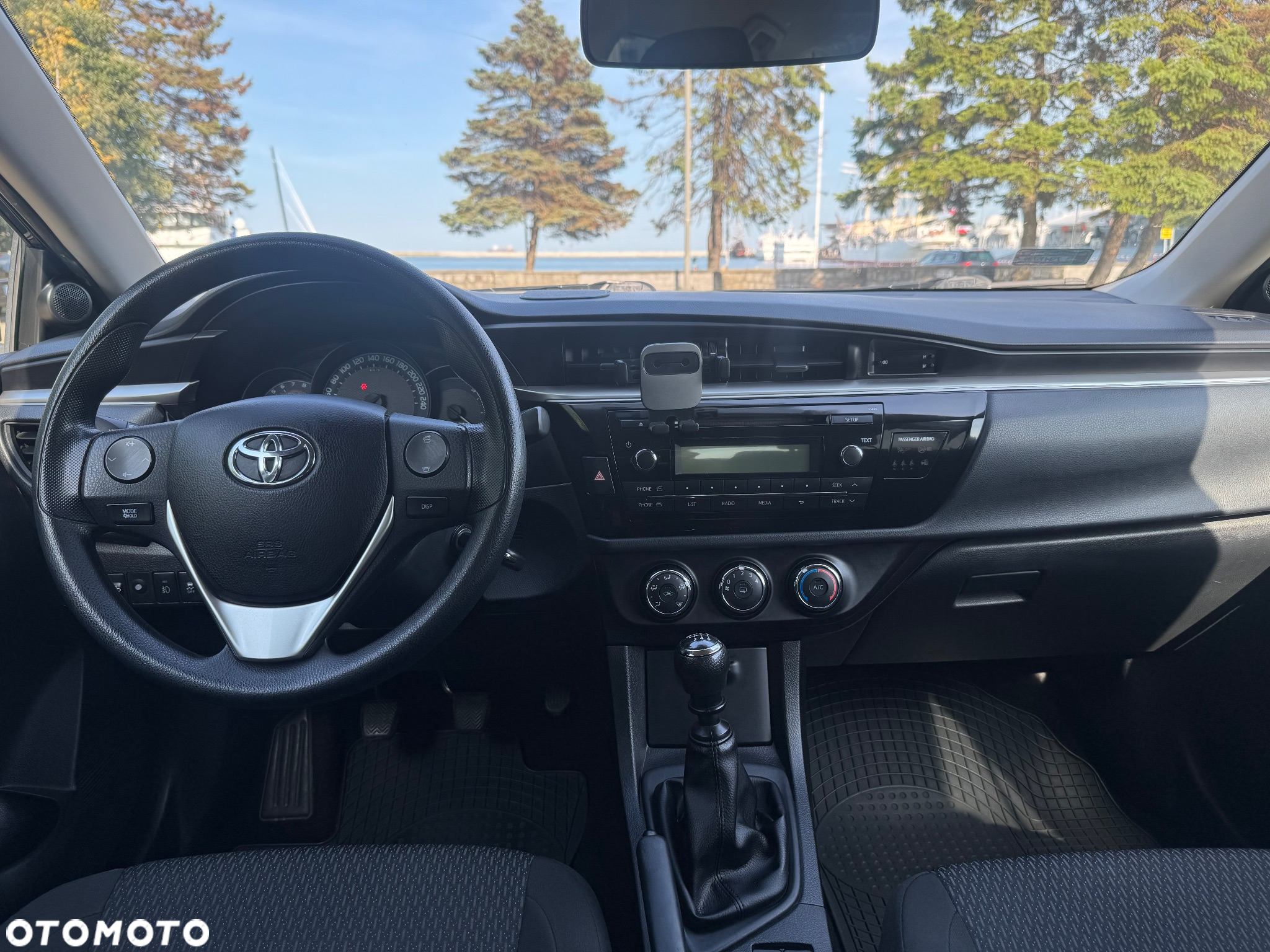 Toyota Corolla 1.6 Active - 12