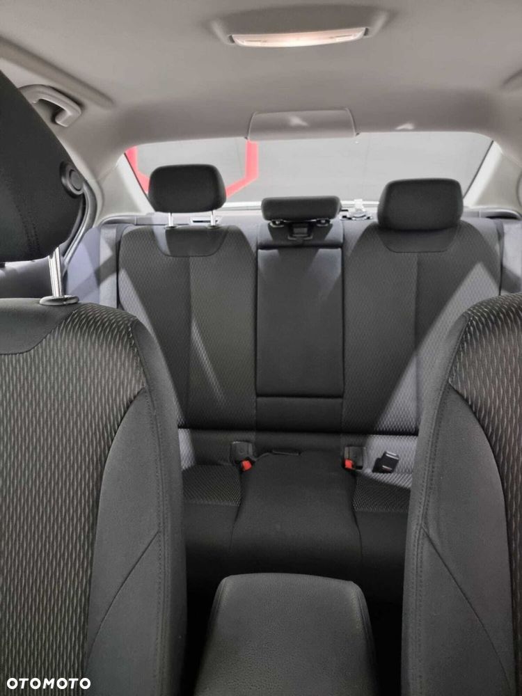 BMW Seria 3 - 17
