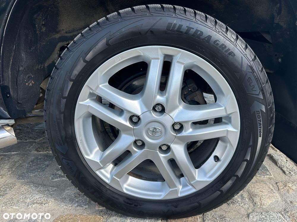 Toyota Land Cruiser LC 4.5 D-4D Prestige 7os - 21