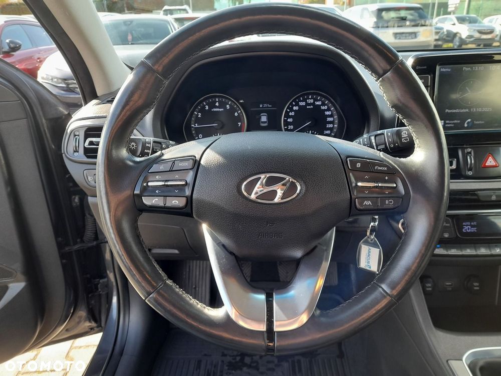 Hyundai i30 1.5 DPI Comfort - 13