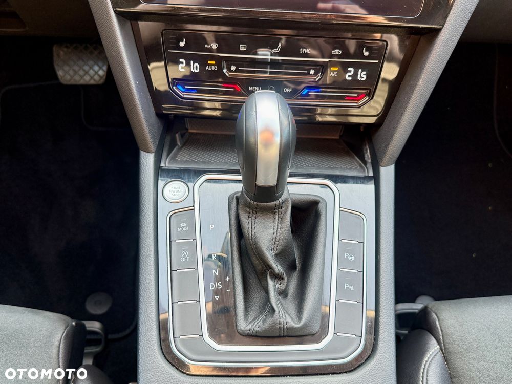 Volkswagen Passat 2.0 TSI Elegance DSG - 31