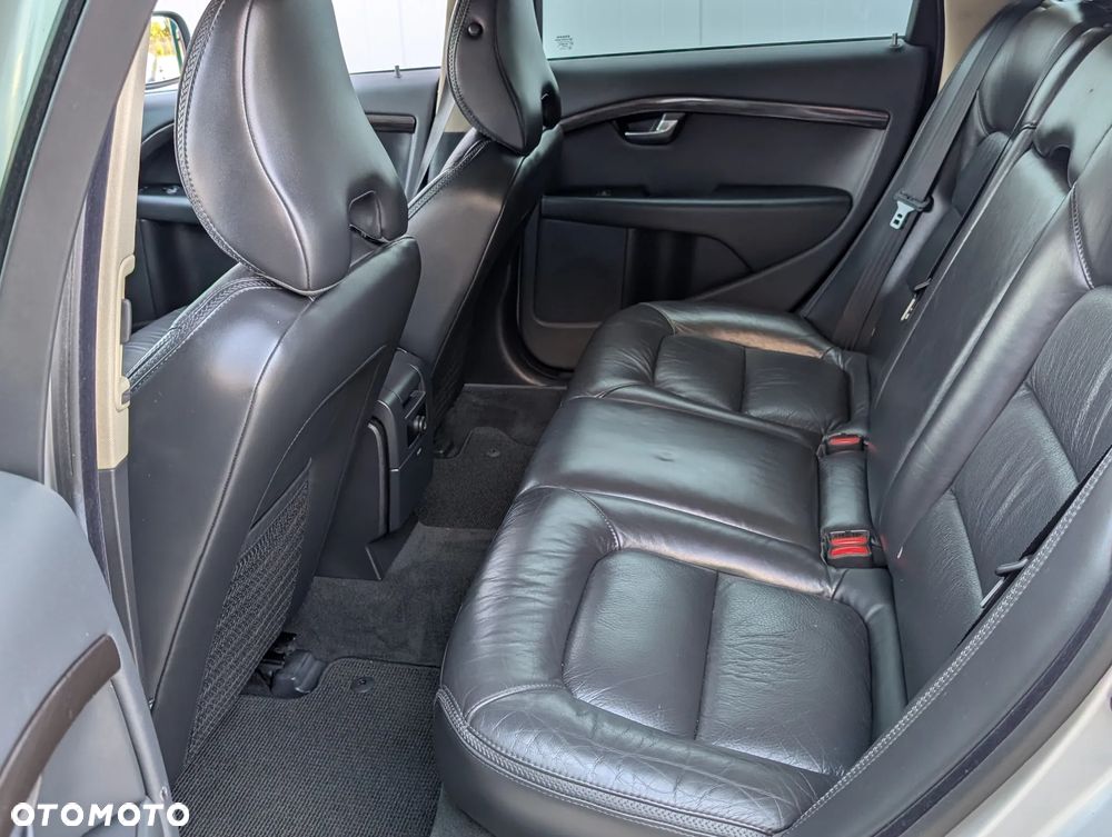 Volvo XC 70 - 19
