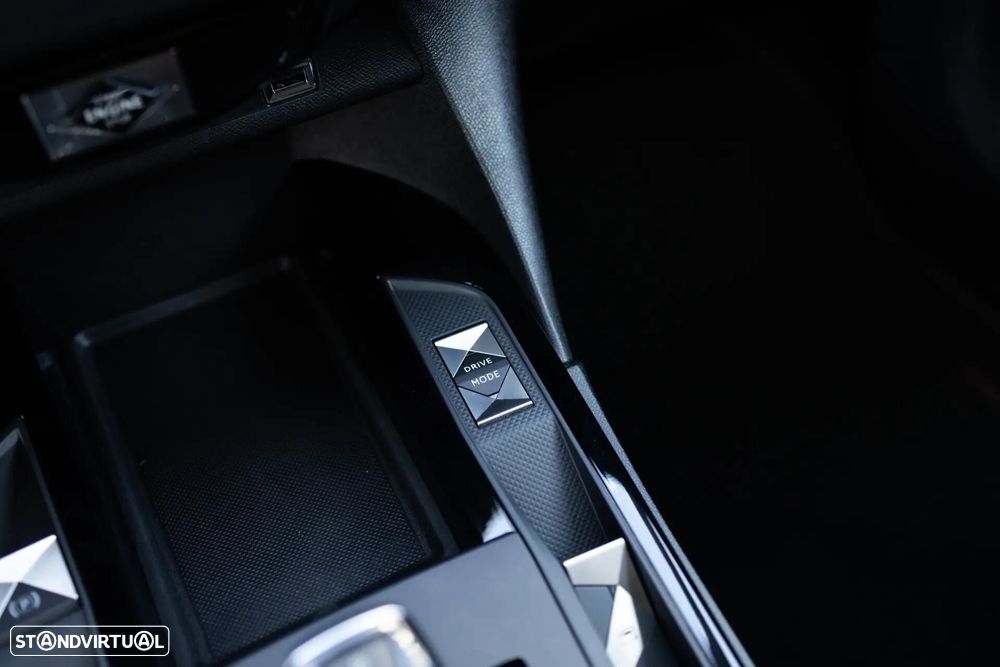 DS DS3 Crossback 1.2 PureTech Performance Line EAT8 - 21