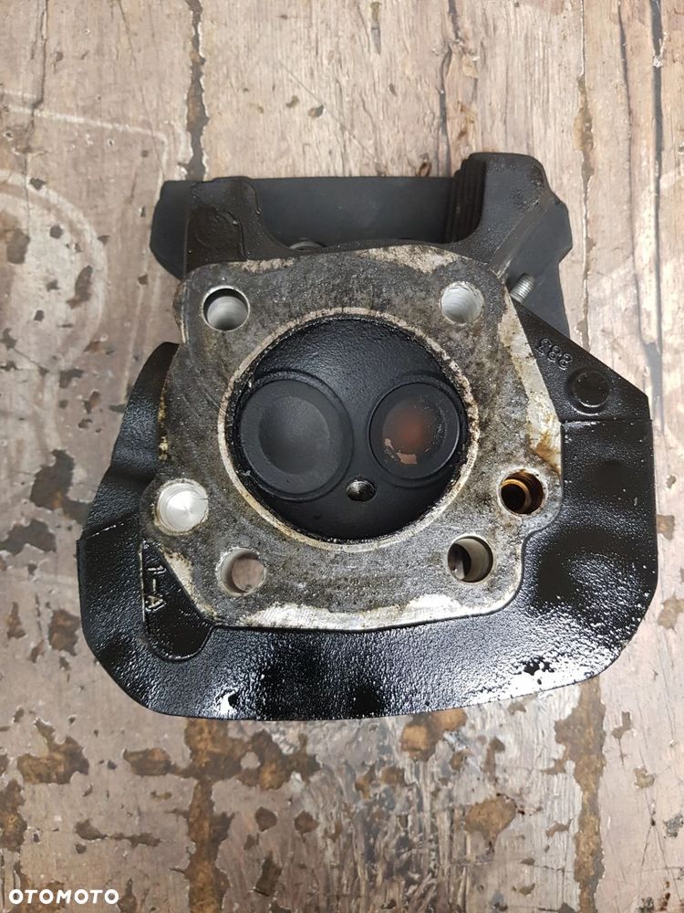 Głowica przód zawory Harley Davidson Sportster XL883 - 11