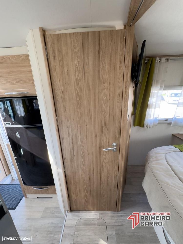 Bavaria Style I740 c.central e basculante - 21