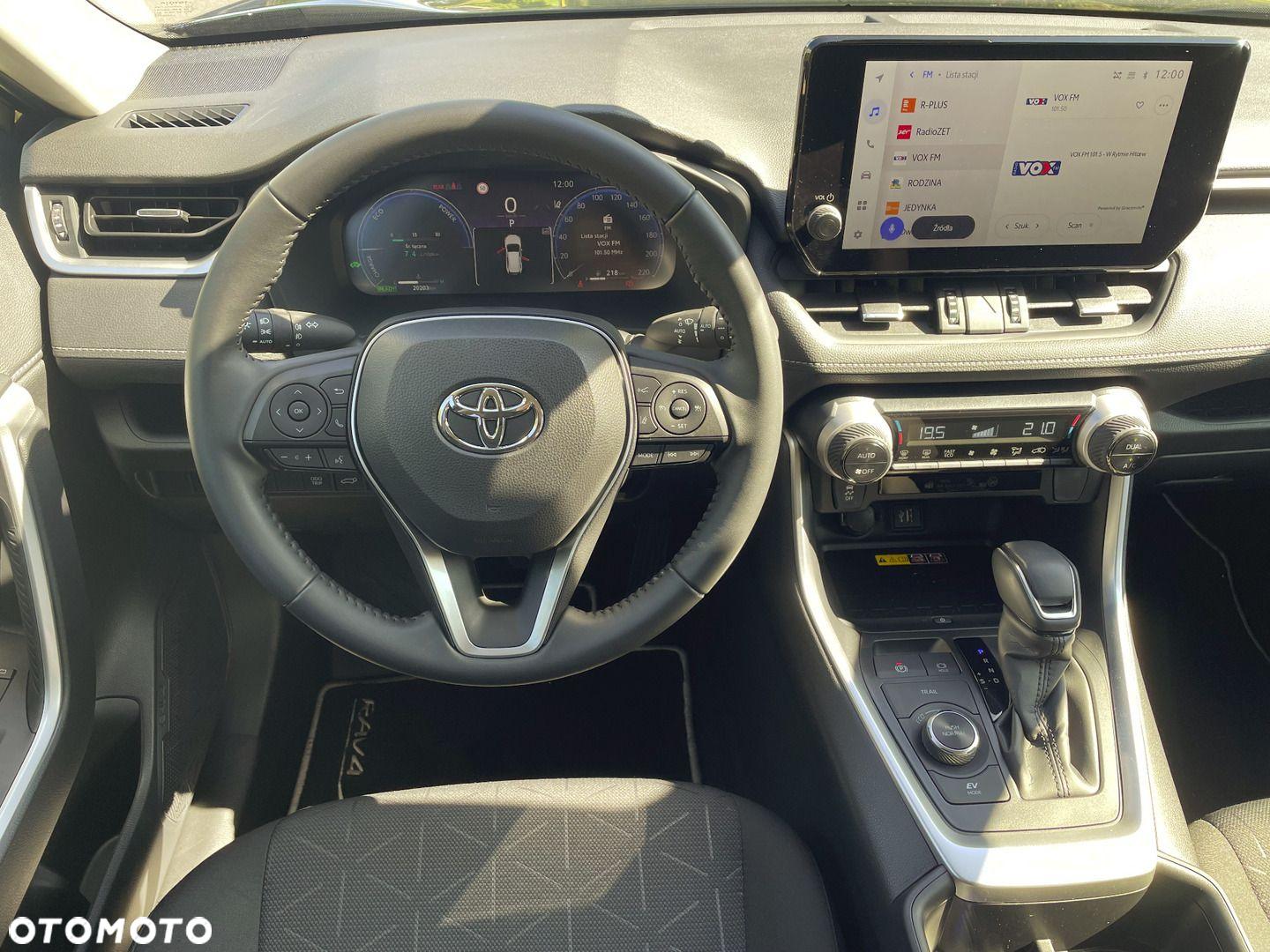 Toyota RAV4 - 15