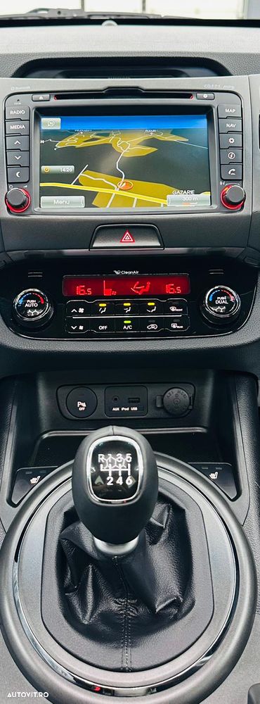 Kia Sportage 1.7 CRDI 2WD ISG Dream-Team Edition - 27