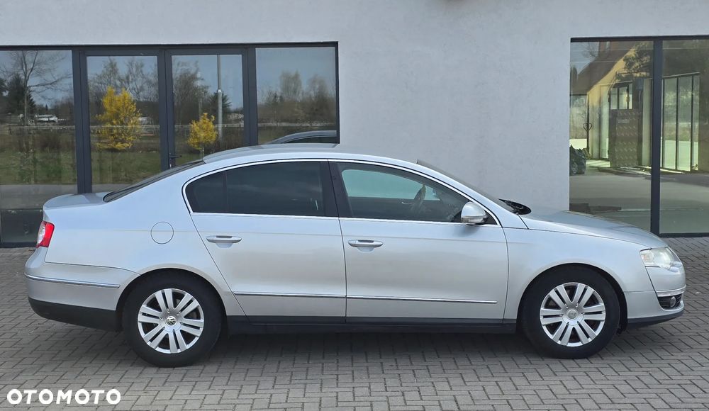 Volkswagen Passat 2.0 TDI Highline - 10
