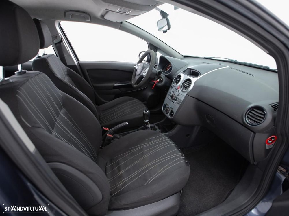 Opel Corsa — fotografia 8