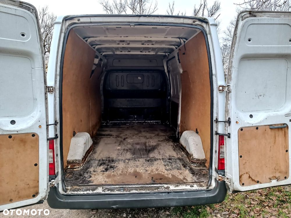 Ford Transit FT300L 2.2 TDCI - 12