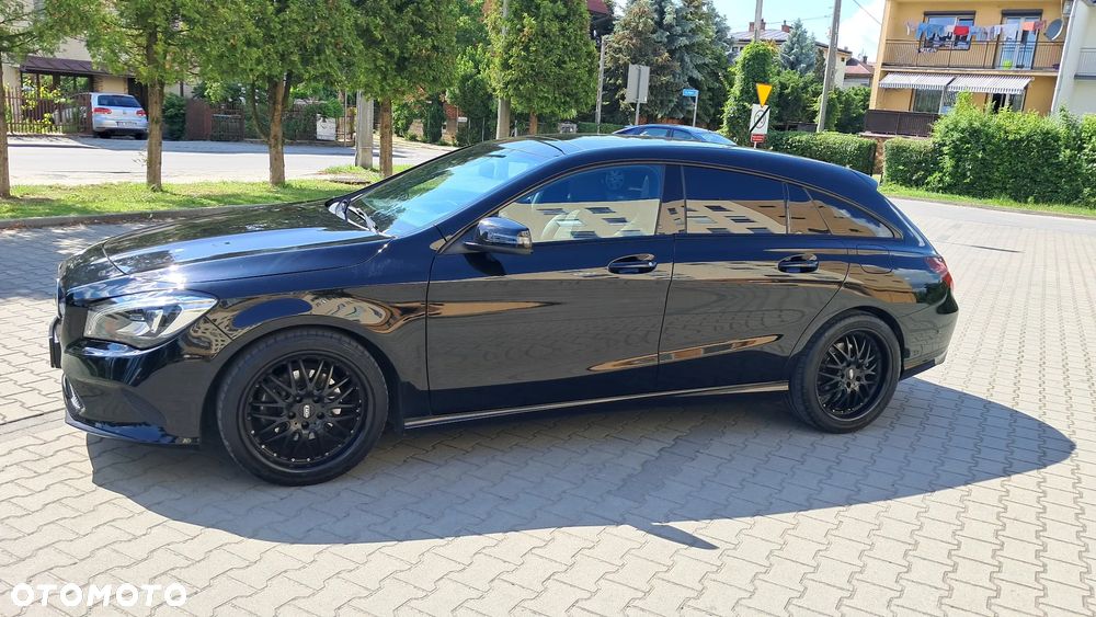 Mercedes-Benz CLA 180 UrbanStyle Edition - 1