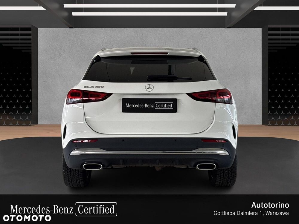 Mercedes-Benz GLA - 4