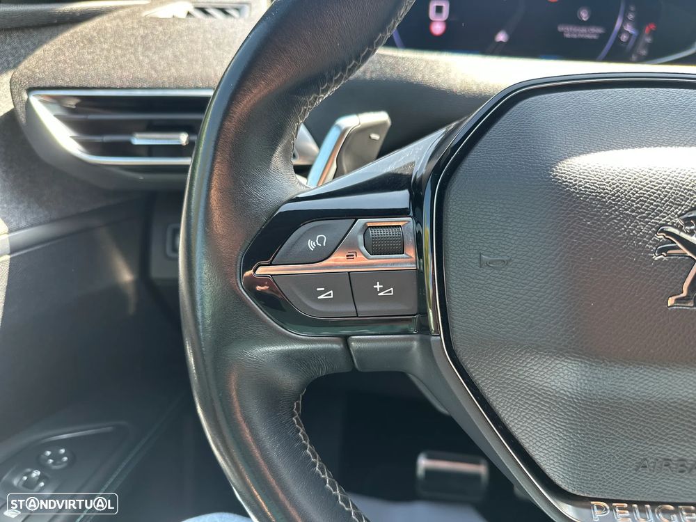 Peugeot 5008 1.5 BlueHDi Allure Pack EAT8 - 31