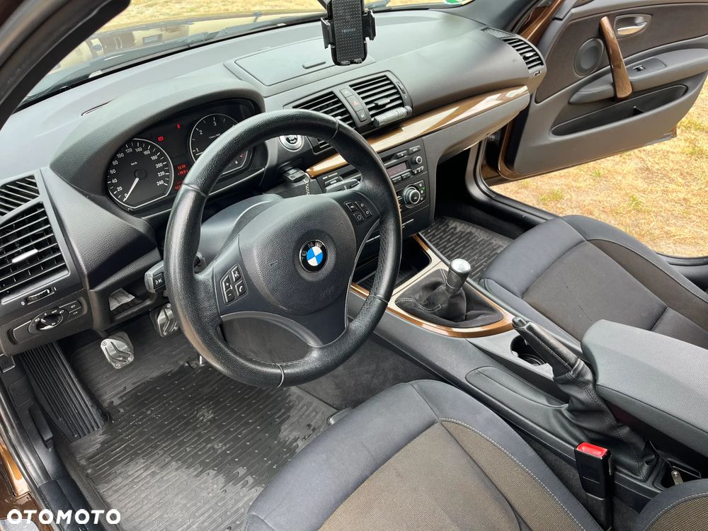 BMW Seria 1 118d DPF Edition Lifestyle - 23