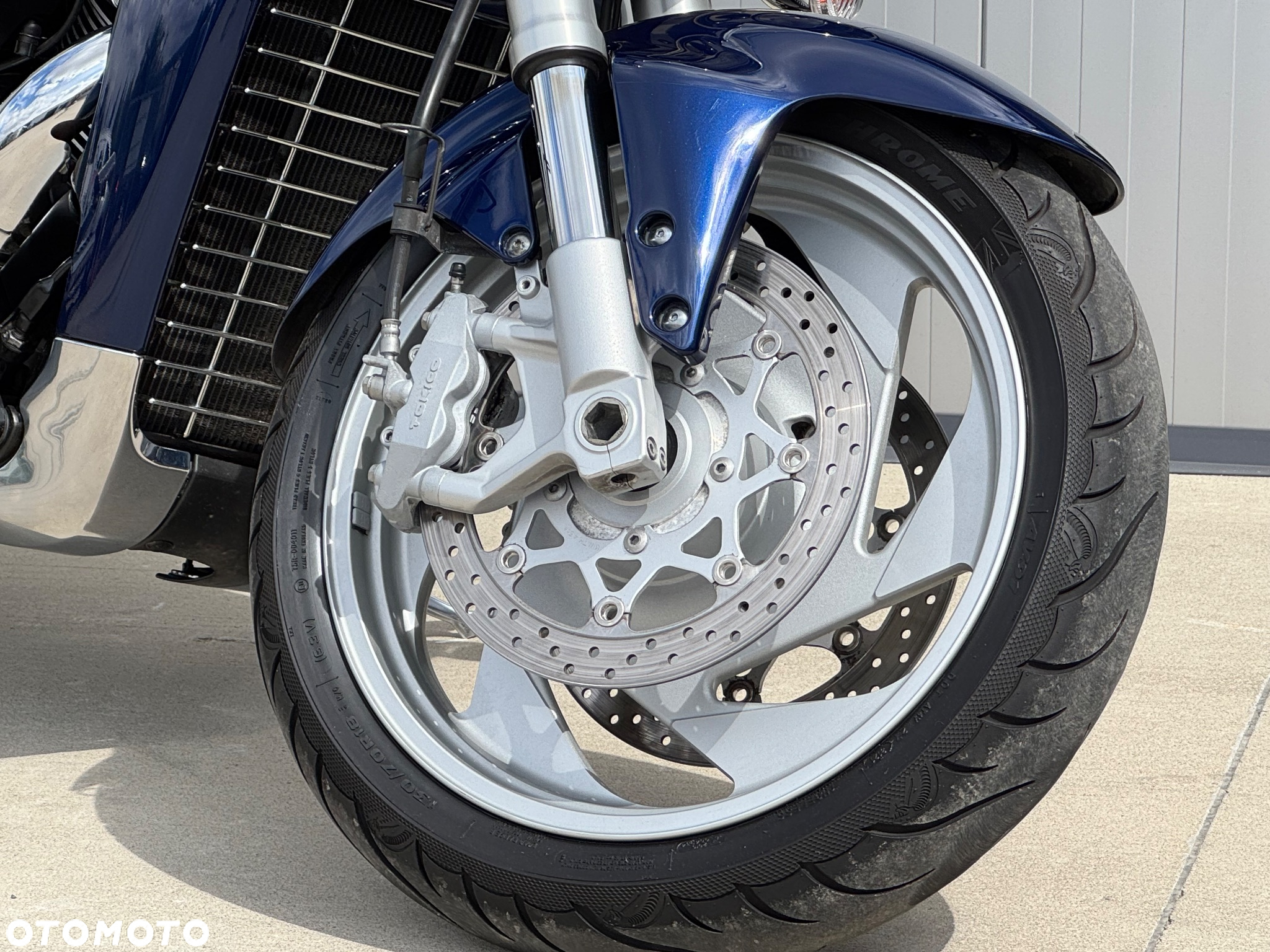 Suzuki Intruder - 5
